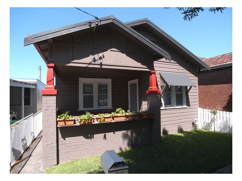 15 Carrington Street, Mayfield NSW 2304