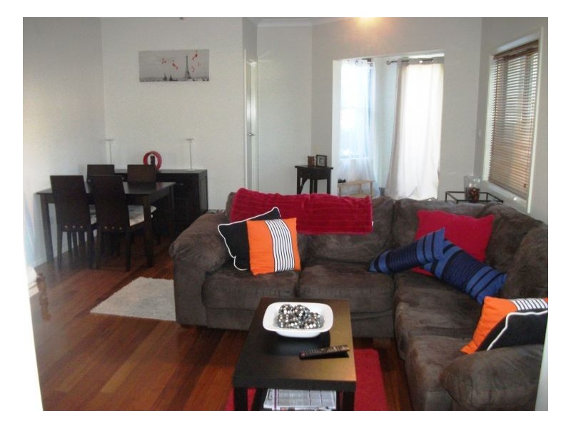 1/130 Crebert, Mayfield NSW 2304