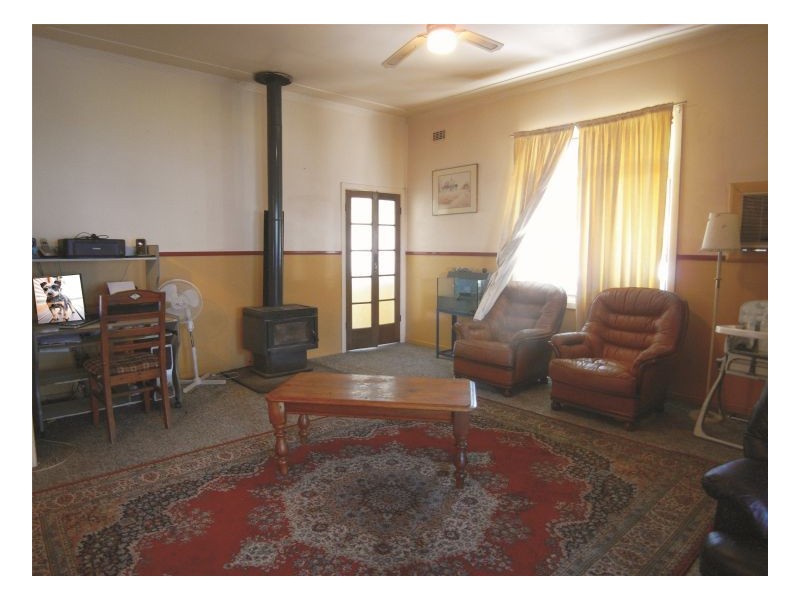 2 Werribi Street, Mayfield West NSW 2304