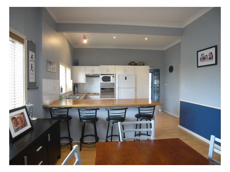 115 Woodstock Street, Mayfield NSW 2304