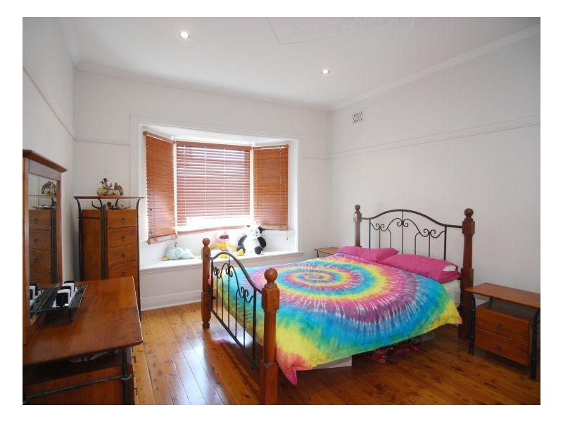 16 Werribi Street, Mayfield West NSW 2304