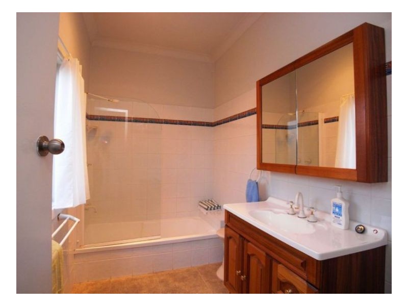 8 Moate Street, Georgetown NSW 2298