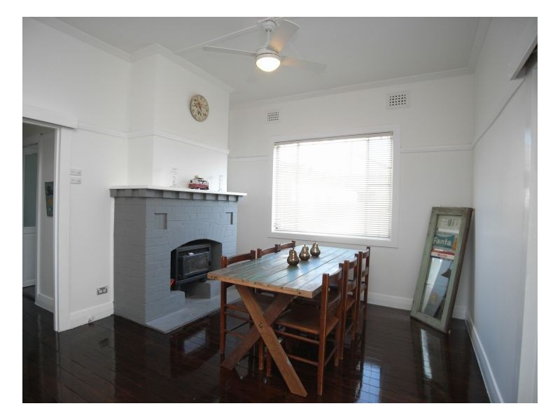 27 Valencia Street, Mayfield NSW 2304