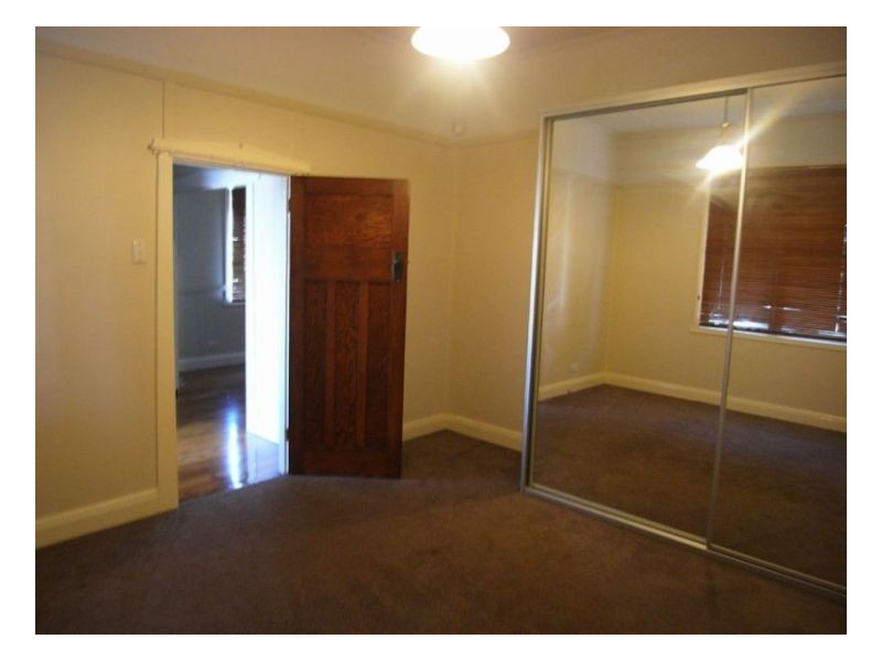 11 Hart Street, Mayfield NSW 2304