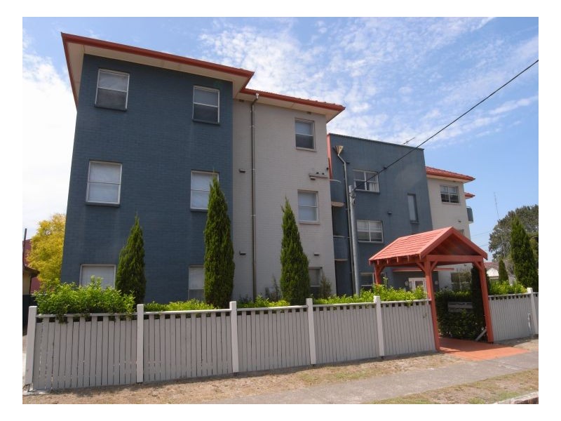 Unit 3 129 Lawson Street, Hamilton NSW 2303