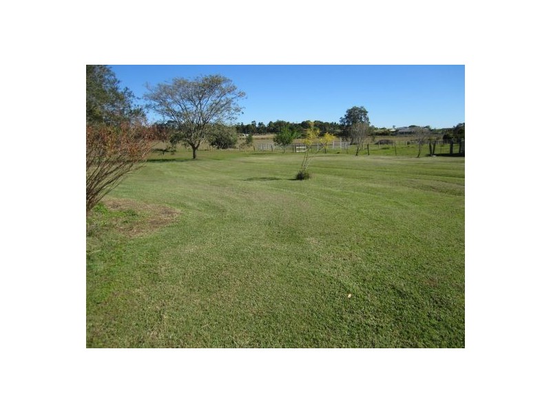 6 Forest Grove, Fairy Hill NSW 2470