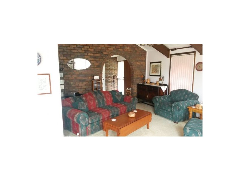 20 Hillside Drive, Fairy Hill NSW 2470