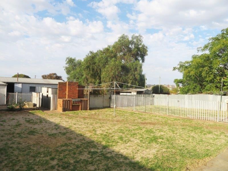 20 Marquis St, Junee NSW 2663