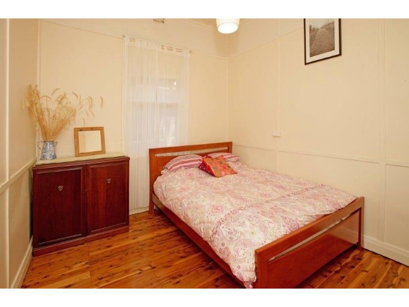 80 Main St, Junee NSW 2663