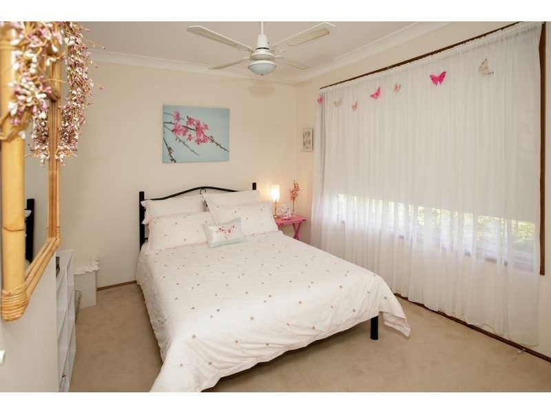 9 Merinda Crescent, Kooringal NSW 2650