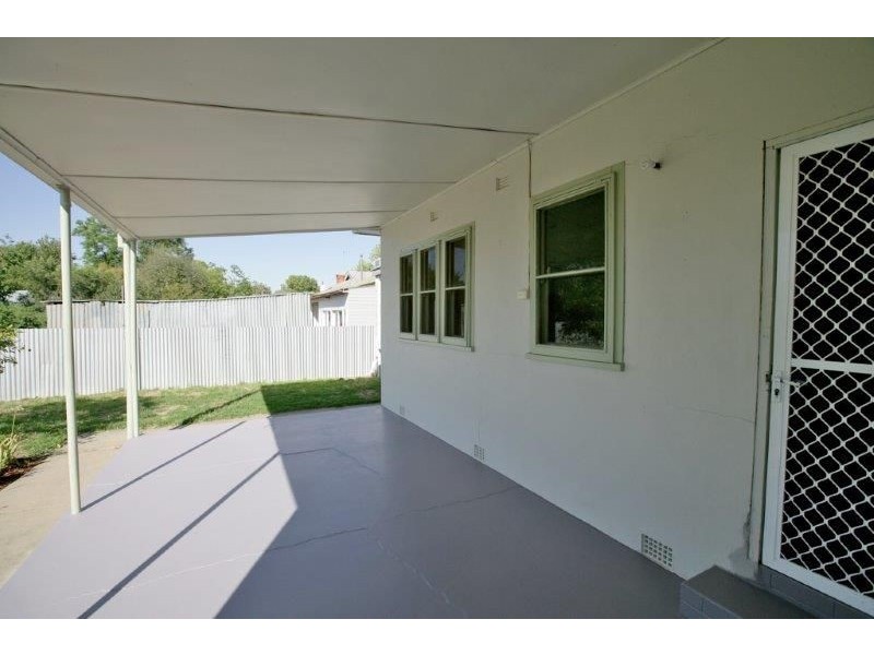 217 Gurwood Street, Wagga Wagga NSW 2650