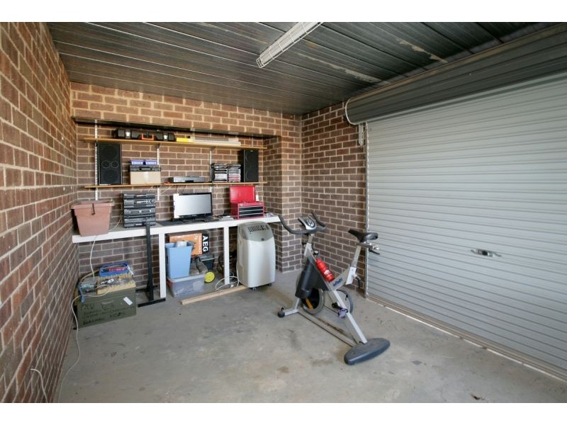 9 Darling Place, Tatton NSW 2650