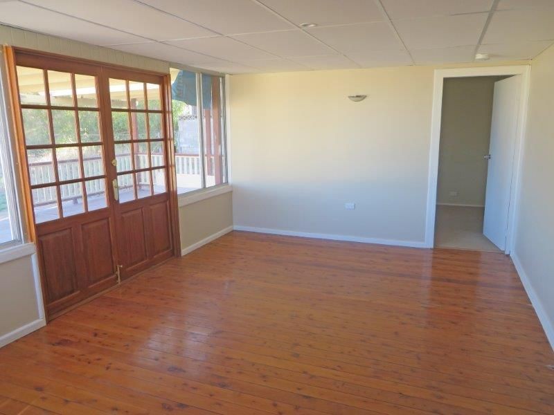 32 William St, Junee NSW 2663