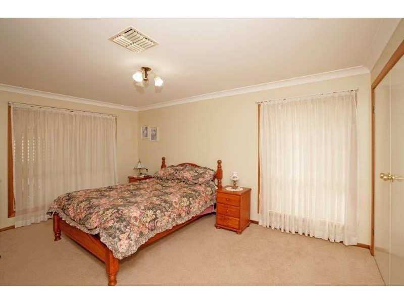 10 Ridge St, Junee NSW 2663