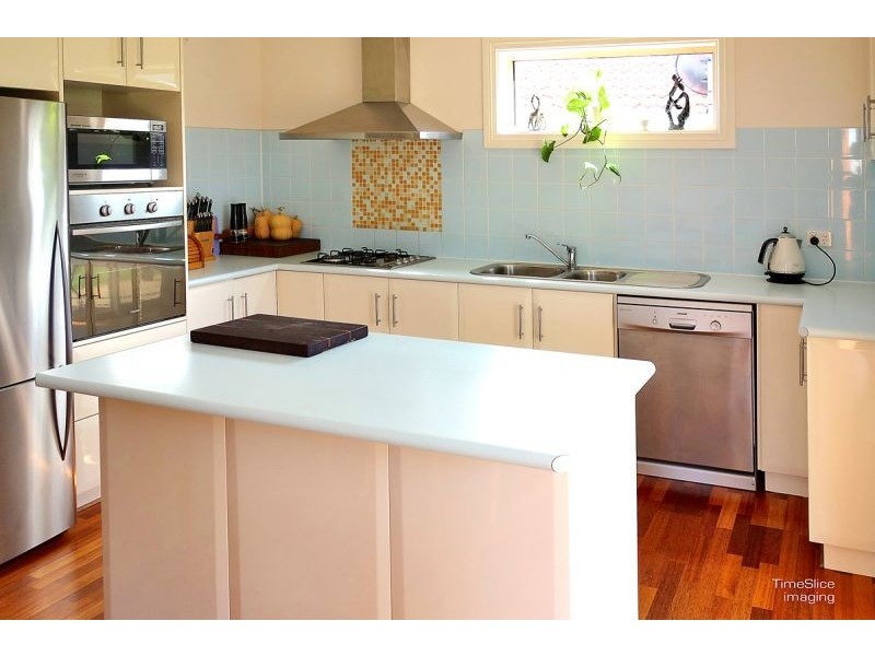 63 Brooklyn Drive, Bourkelands NSW 2650