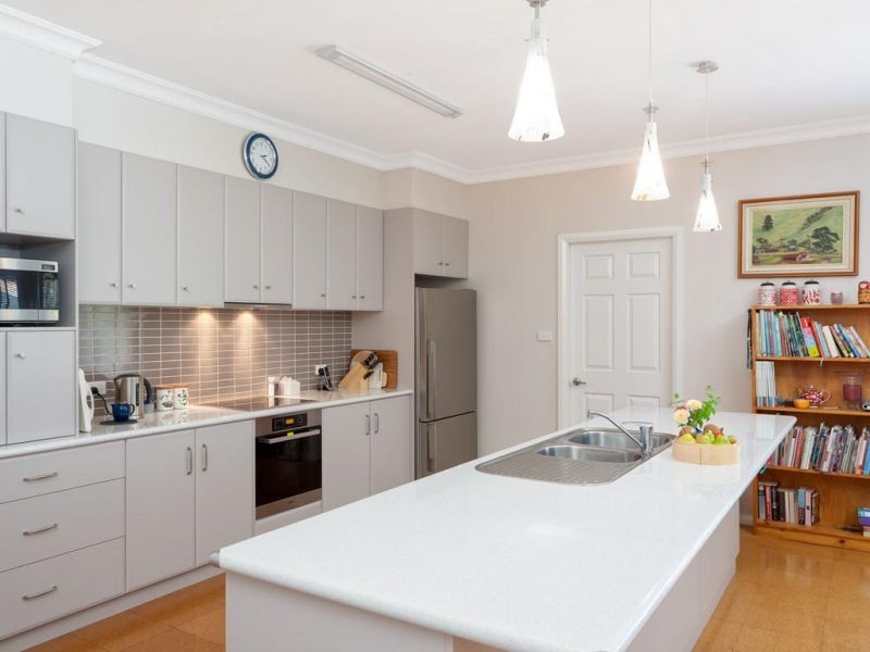 11 Osterley Street, Bourkelands NSW 2650