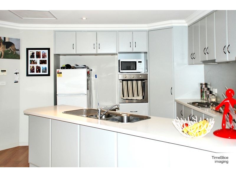 12 Atherton Crescent, Tatton NSW 2650