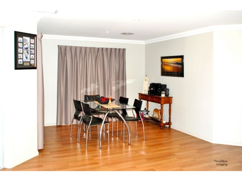 12 Atherton Crescent, Tatton NSW 2650