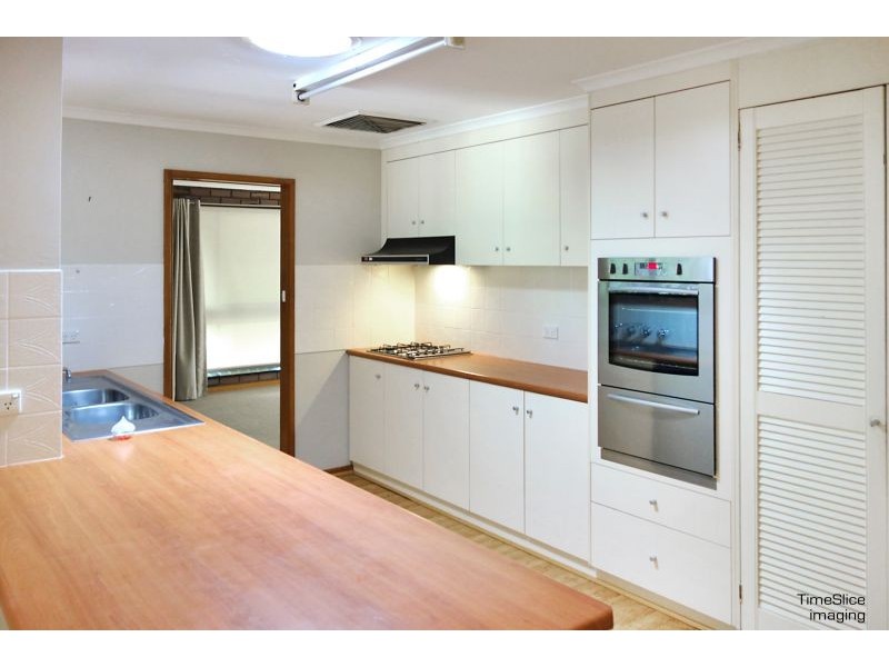 18 Sherwood Avenue, Kooringal NSW 2650