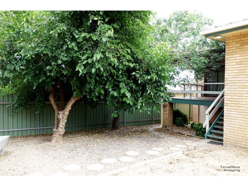 18 Sherwood Avenue, Kooringal NSW 2650