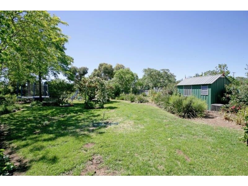 80 Main St, Junee NSW 2663