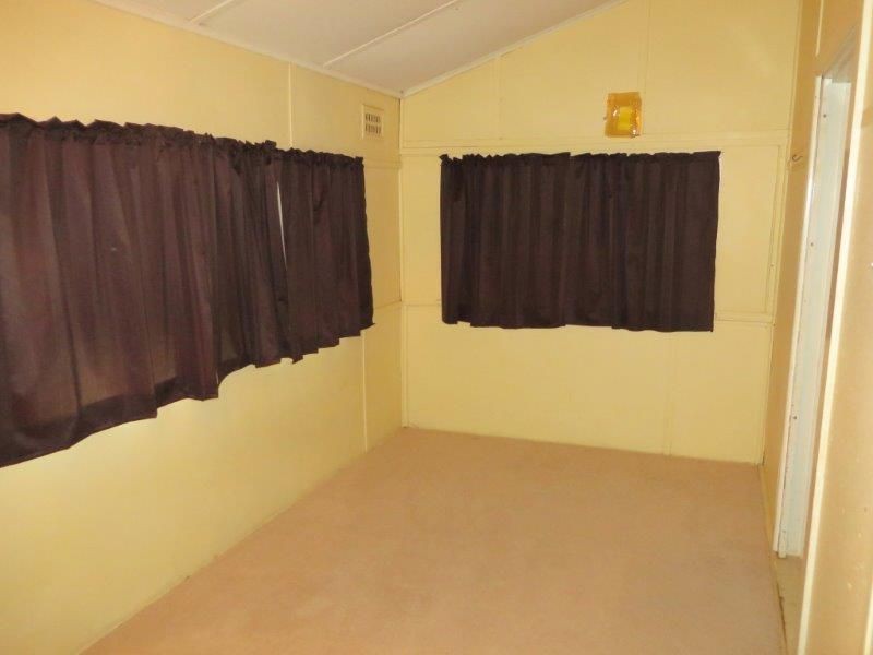 13 Cedric St, Junee NSW 2663