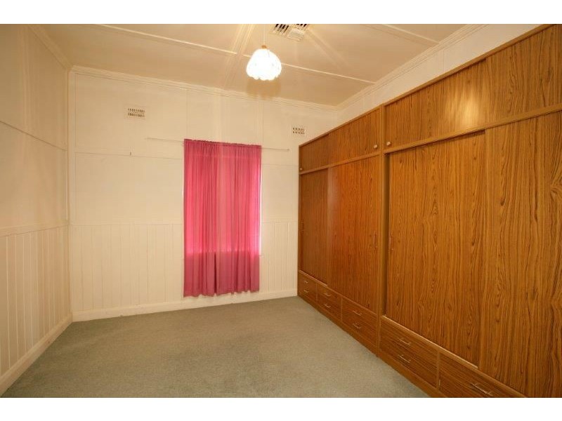 36 Pitt St, Junee NSW 2663