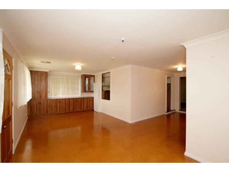 36 Pitt St, Junee NSW 2663