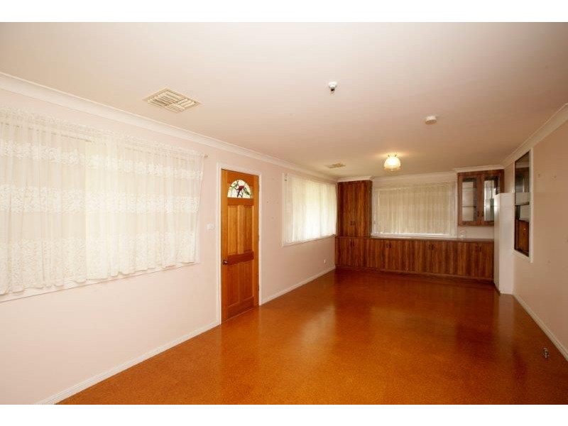 36 Pitt St, Junee NSW 2663