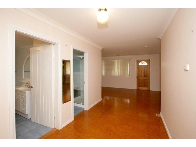 36 Pitt St, Junee NSW 2663