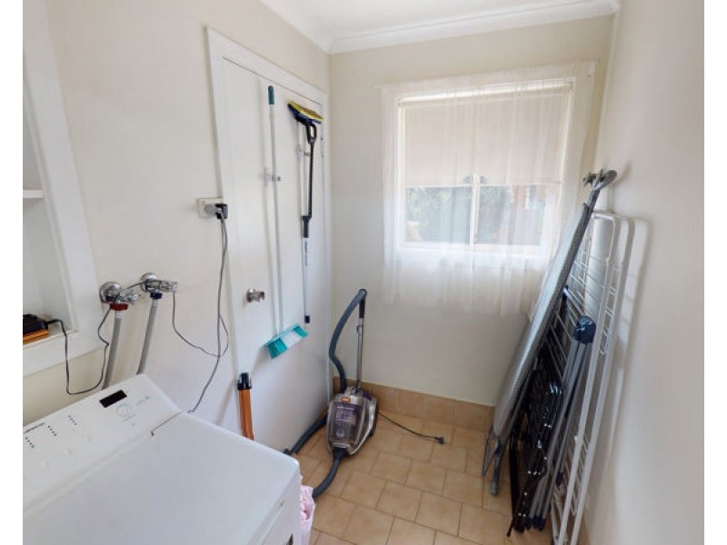 4 Hunter St, Junee NSW 2663
