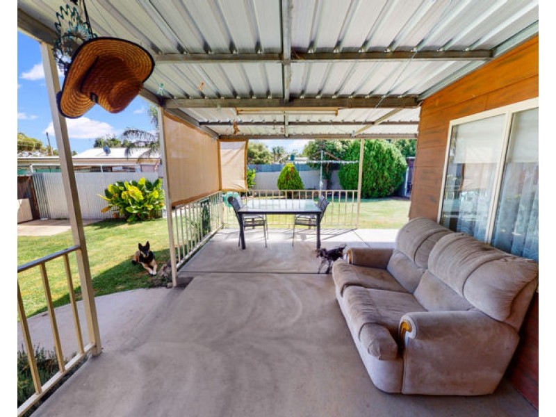 4 Hunter St, Junee NSW 2663