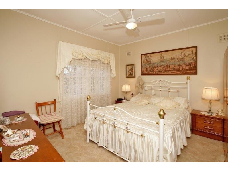 219 Gurwood St, Wagga Wagga NSW 2650