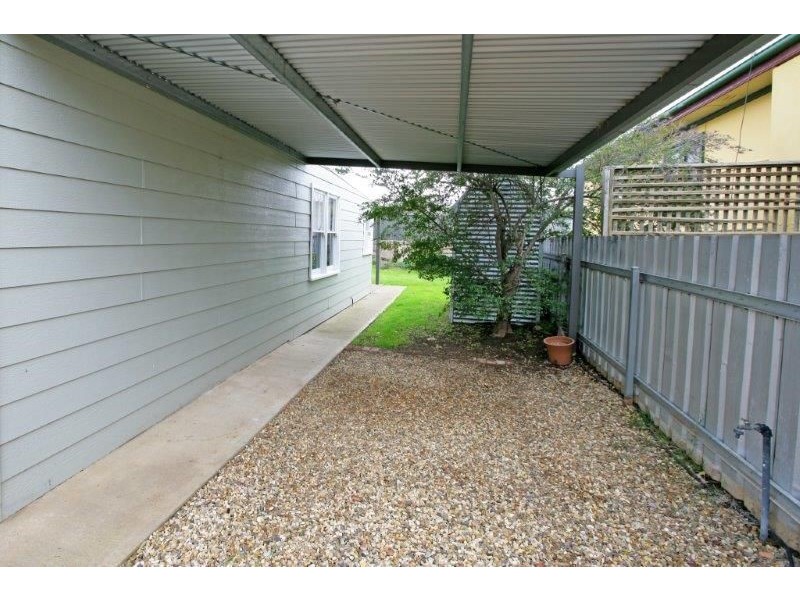16 Denison Street, Junee NSW 2663
