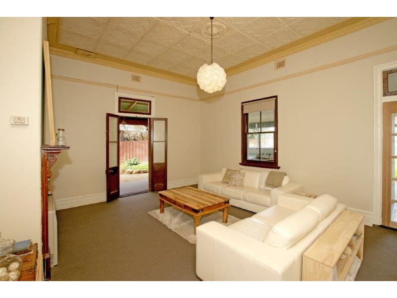 13 Crown St, Junee NSW 2663