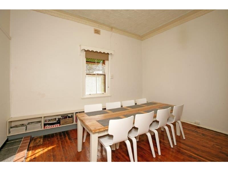 13 Crown St, Junee NSW 2663