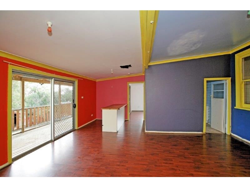 15 Commins St, Junee NSW 2663