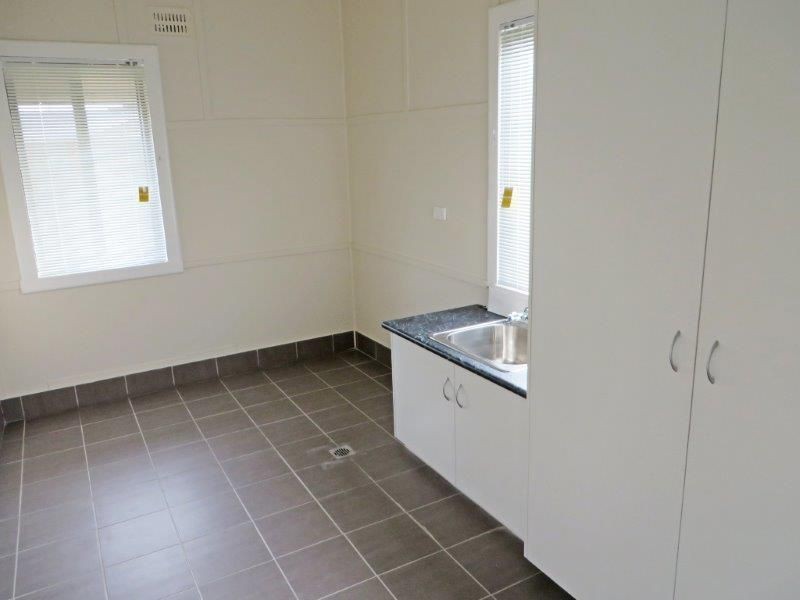 10 Fitzroy St, Junee NSW 2663