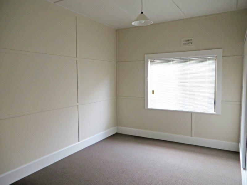 10 Fitzroy St, Junee NSW 2663
