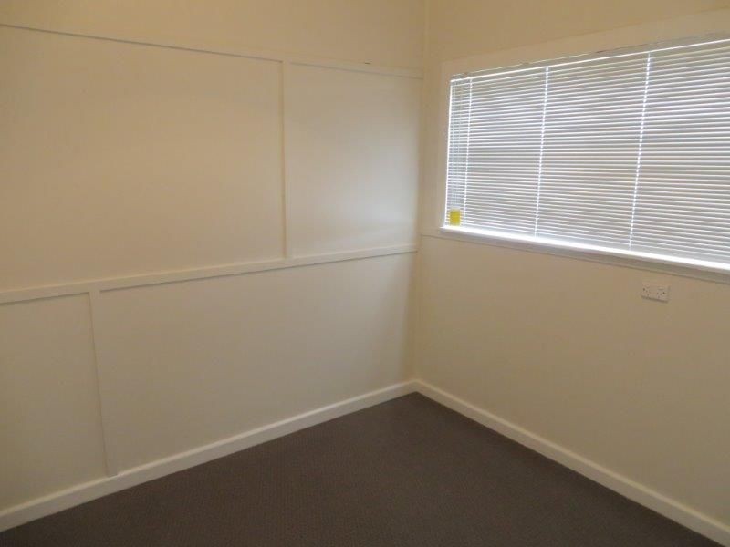 10 Fitzroy St, Junee NSW 2663