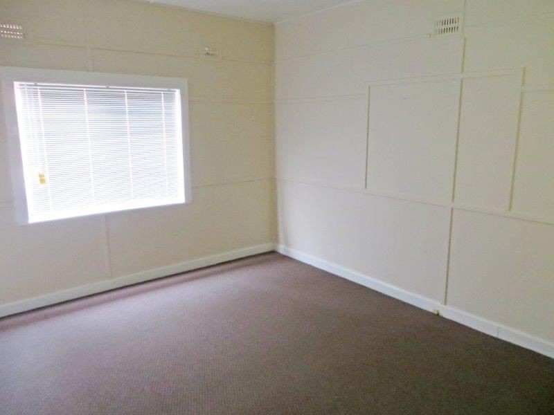 10 Fitzroy St, Junee NSW 2663