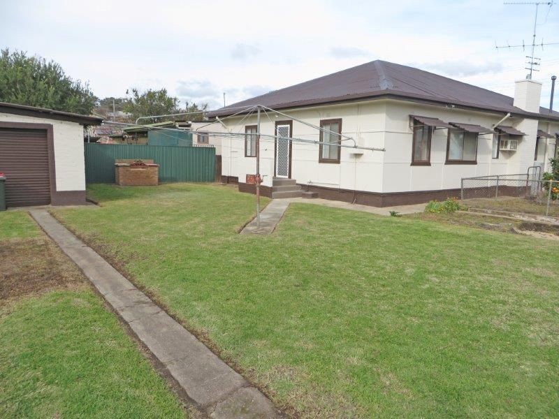 10 Fitzroy St, Junee NSW 2663