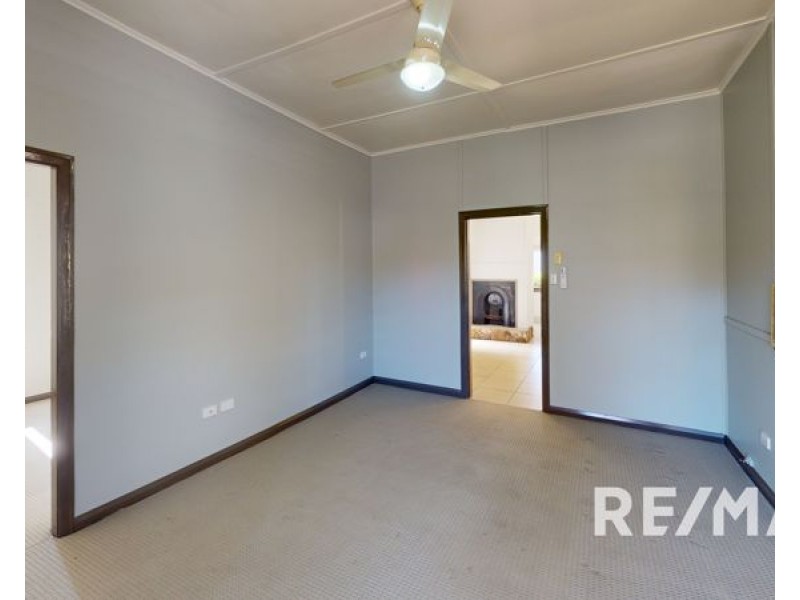 10 Ducker St, Junee NSW 2663