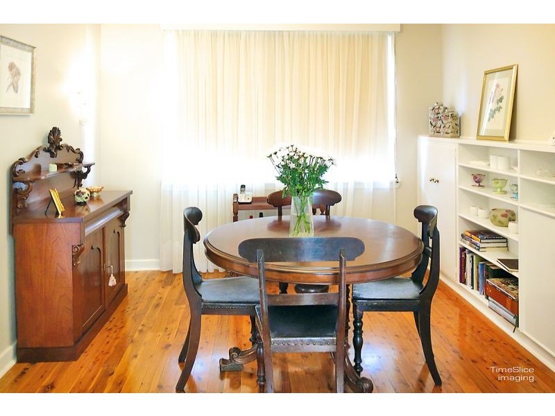 21 Dalton St, Turvey Park NSW 2650