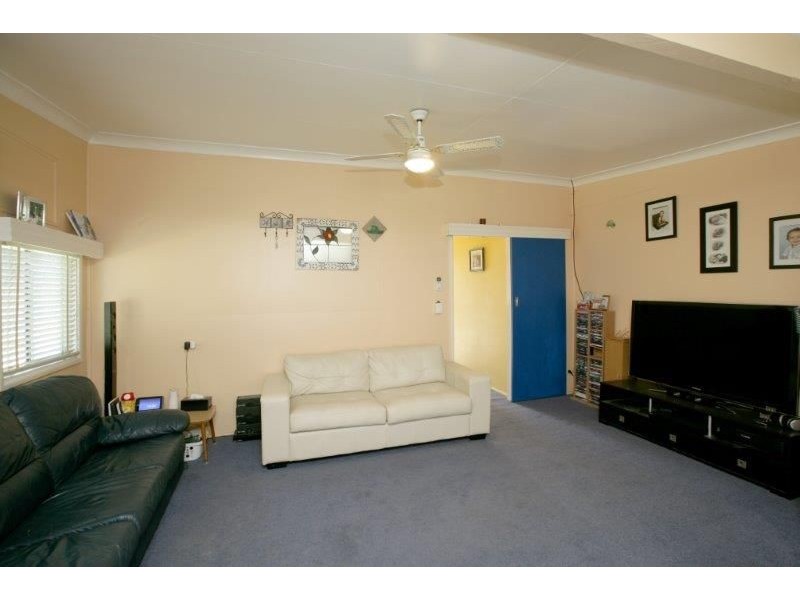 30 Hammond St, Junee NSW 2663