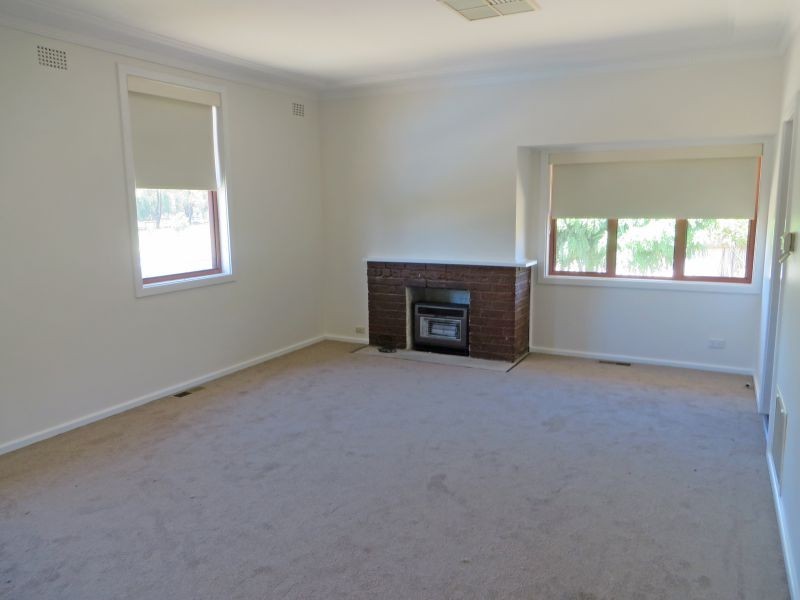 1 Pretoria Ave, Junee NSW 2663