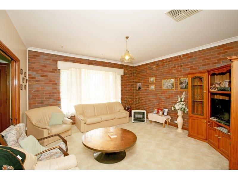 20 Hammond Street, Junee NSW 2663