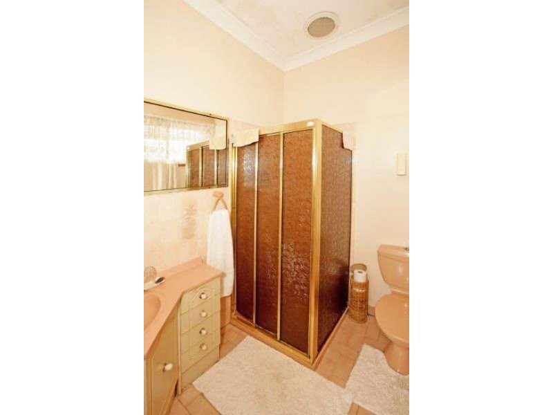 20 Hammond Street, Junee NSW 2663