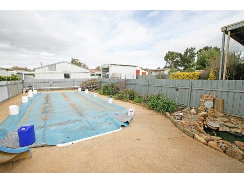 20 Hammond Street, Junee NSW 2663