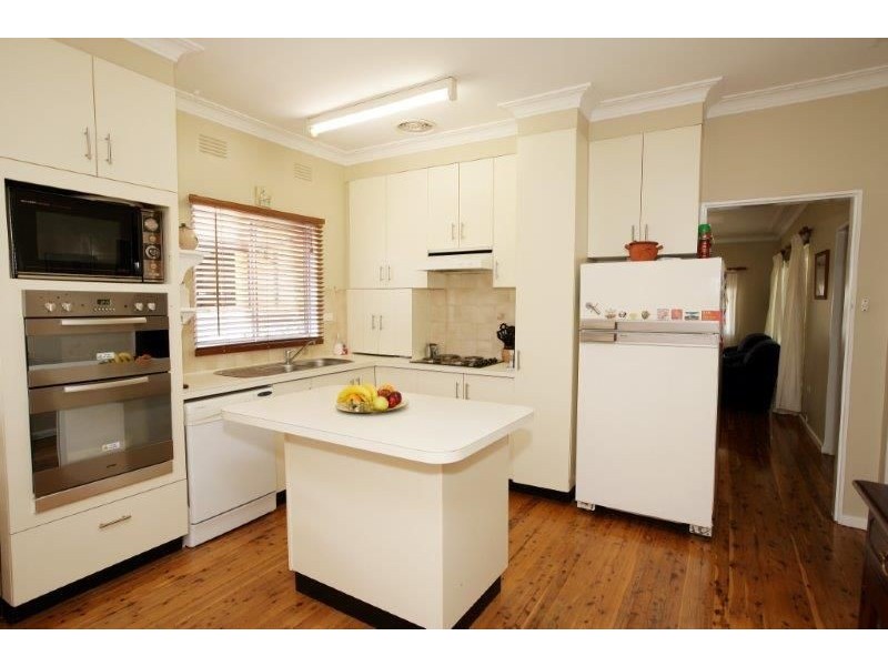 350 Lake Albert Road, Kooringal NSW 2650